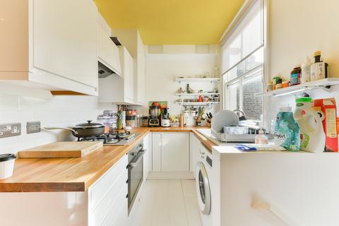 1 bedroom flat to rent, Ballater Road, SW2
