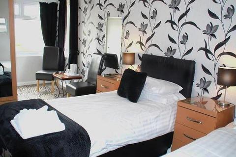 Hospitality for sale, Queens Promenade Blackpool FY2 9JN