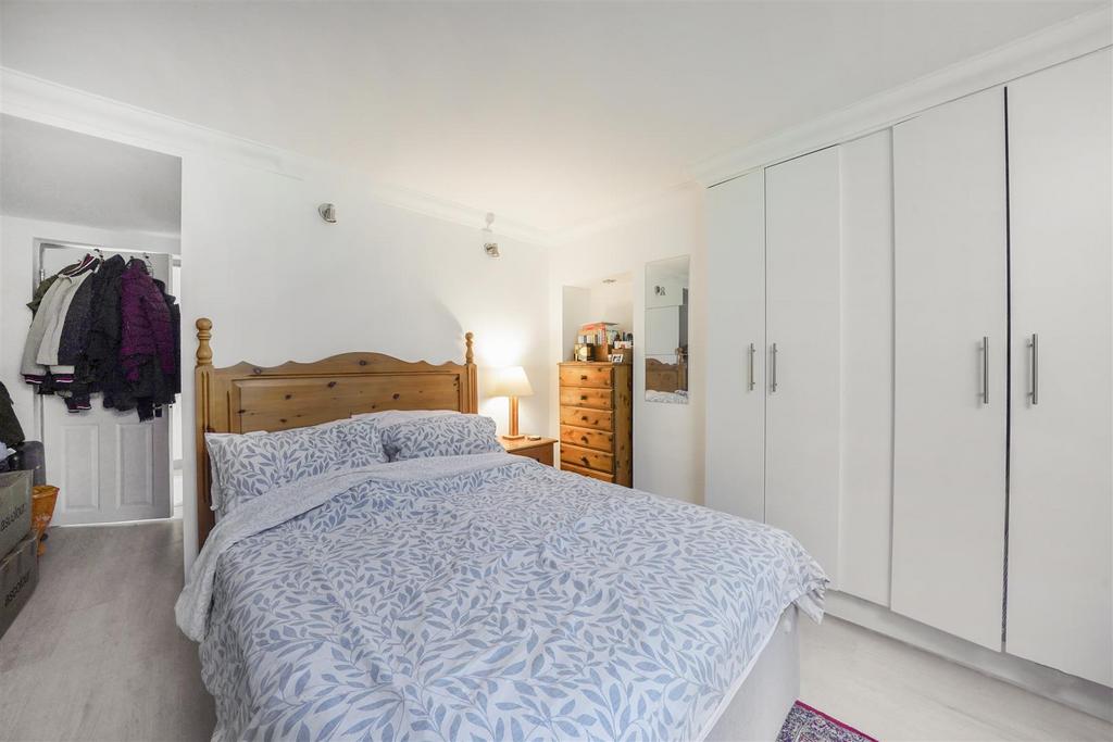 Flat 1 C, Fairhazel Mansions - gc5m Bz Spe R6 W94 IEgh DB