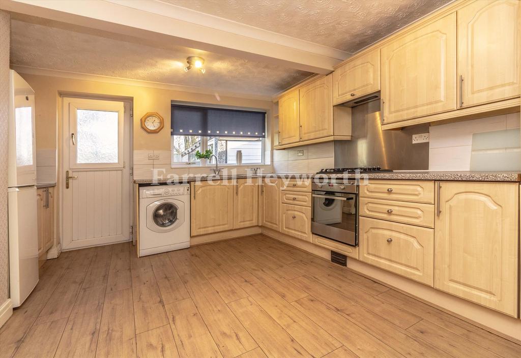 Kitchen g
