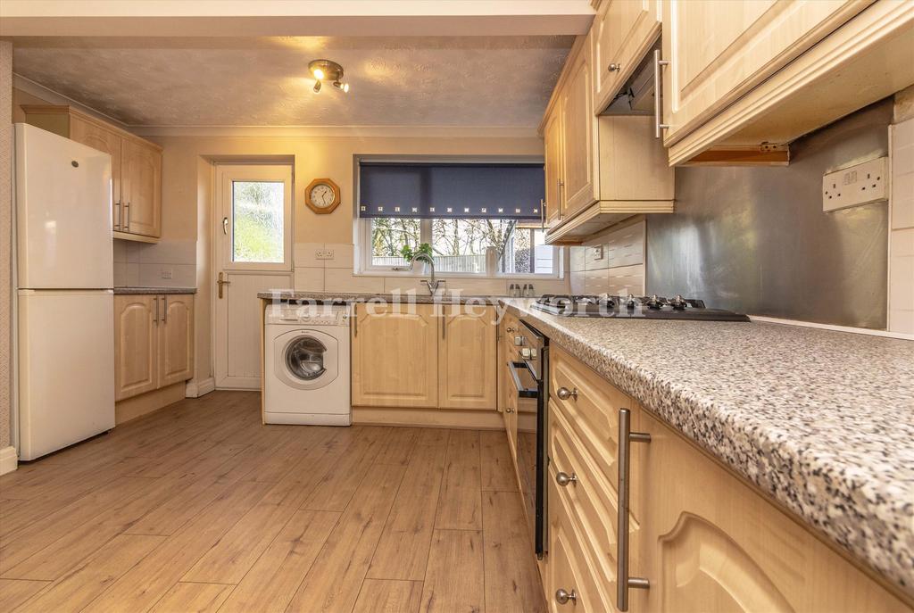 Kitchen f
