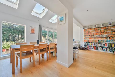 4 bedroom detached house for sale, Manor Crescent, Haslemere, GU27