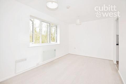 undefined, Estcots Drive, East Grinstead, RH19
