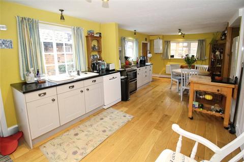 3 bedroom detached house for sale, Bedford Road, Bedford MK45