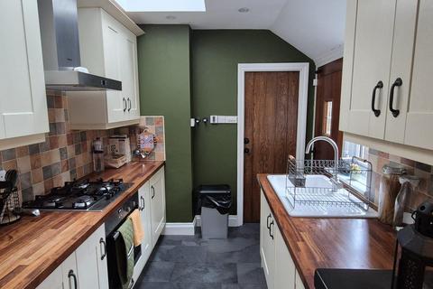 3 bedroom end of terrace house to rent, Rutland Road, Maidenhead, Berkshire, SL6
