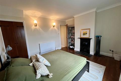 3 bedroom end of terrace house to rent, Rutland Road, Maidenhead, Berkshire, SL6