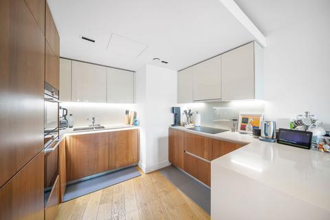 2 bedroom flat for sale, Kew Bridge Road, Brentford TW8