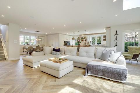undefined, Raeburn Close, Hampstead Garden Suburb, NW11