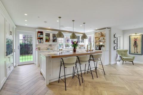 undefined, Raeburn Close, Hampstead Garden Suburb, NW11