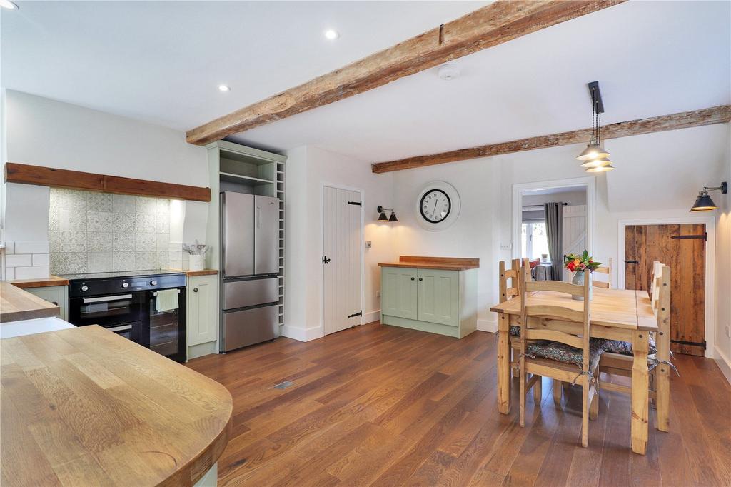 Kitchen/Dining