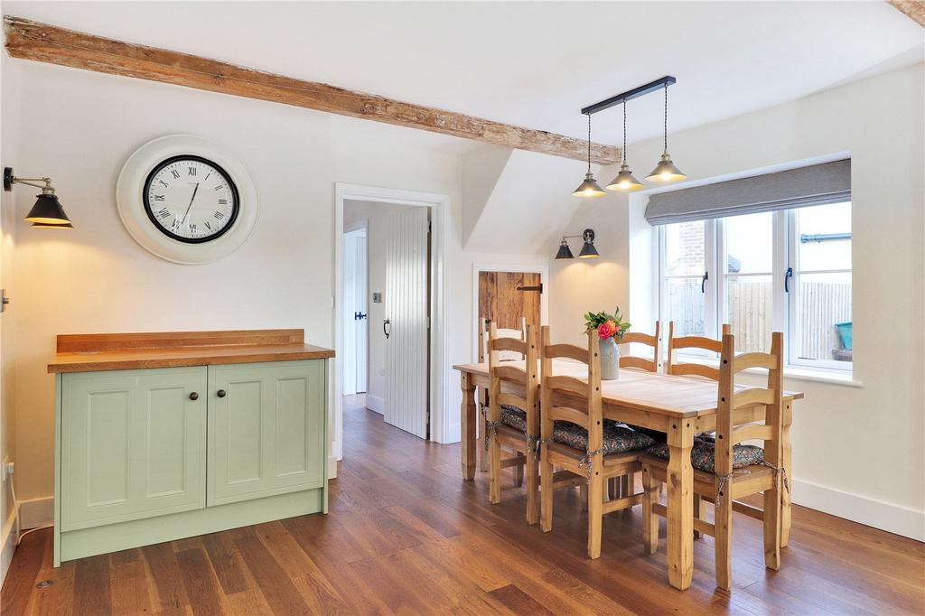 Kitchen/Dining