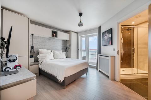 2 bedroom flat for sale, Gunwharf Quays, Hampshire PO1