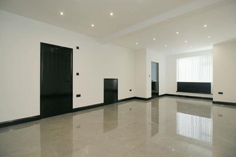 5 bedroom semi-detached house for sale, Reevy Avenue, Bradford