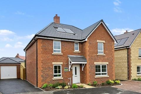 5 bedroom detached house for sale, Keene Acres, River Meadow, SN7