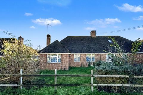 3 bedroom semi-detached bungalow for sale, Home Close, Wootton, OX13