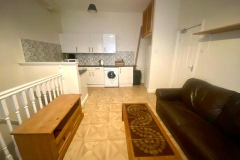undefined, Maple Avenue, Chorlton-cum-Hardy, Manchester