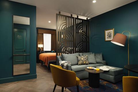 undefined, Club Original, The Other House