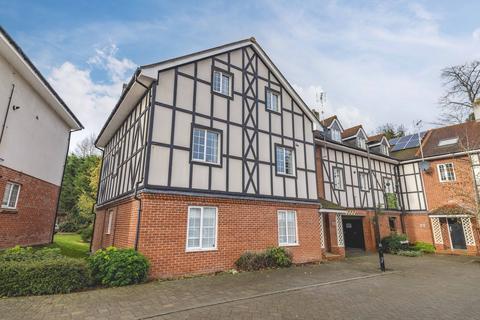 2 bedroom apartment for sale, Grange Road, Chalfont St Peter SL9