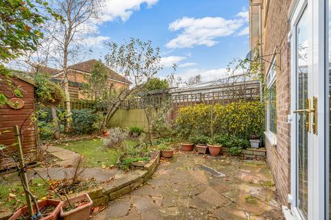 undefined, Sherrard Close, Whissendine