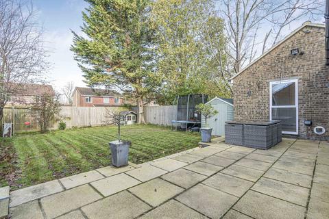 undefined, Leatherhead/Ashtead borders