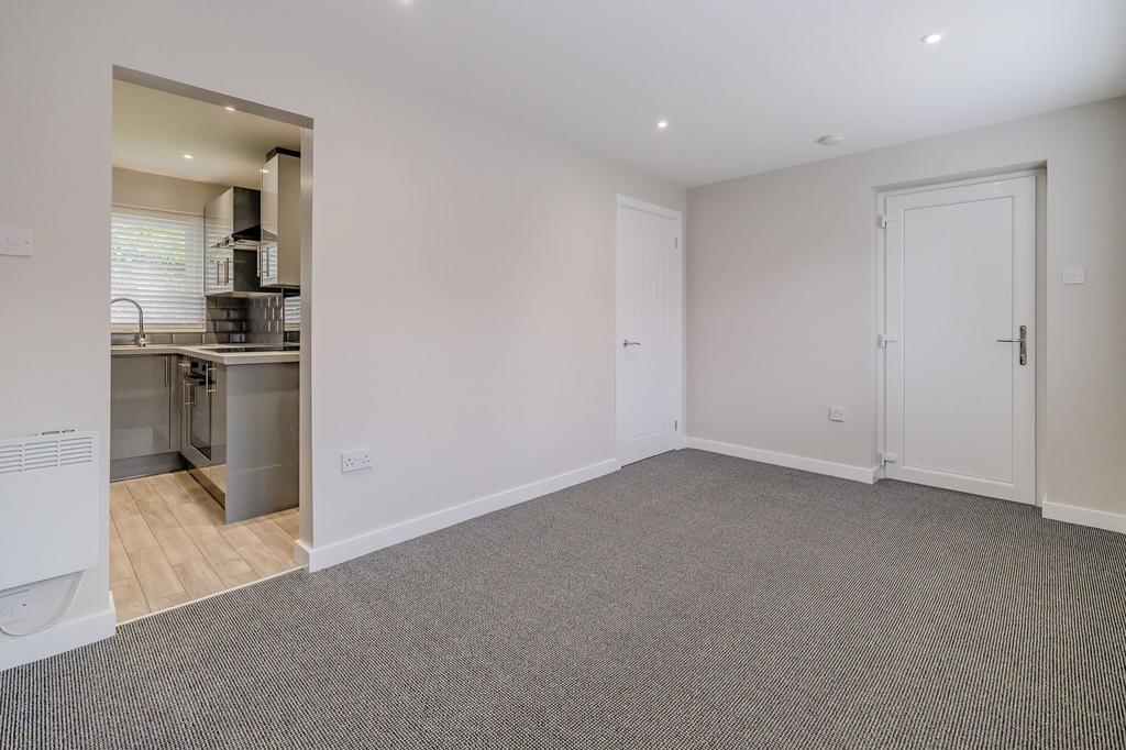 Lounge/ Dining Room