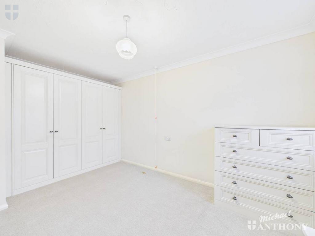 CAM03218 G0-PR0836-STILL002-thumbnail-h750-70