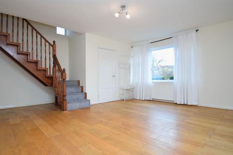 4 bedroom detached house to rent, Danesbury Rise, Cheadle, Cheshire, SK8 1JW