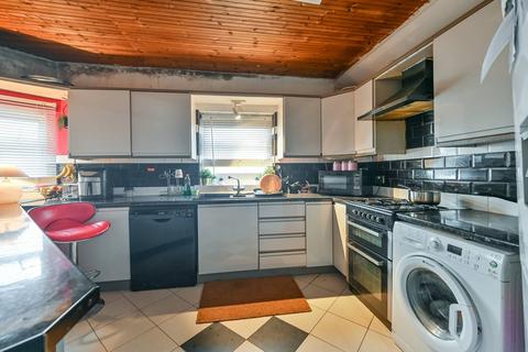 undefined, Cranford Park Road, Hayes and Harlington, Hayes, UB3