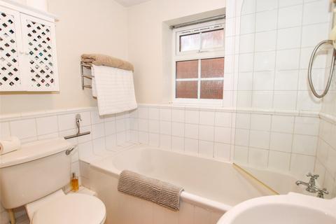 undefined, Middle Road, Lymington, Hampshire, SO41