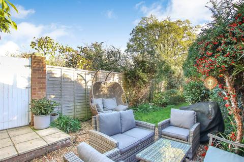 undefined, Middle Road, Lymington, Hampshire, SO41