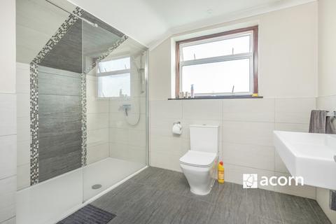 1 bedroom in a house share to rent, Chestnut Close Gravesend DA11