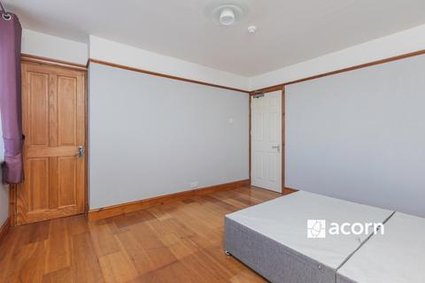 undefined, Chestnut Close Gravesend DA11