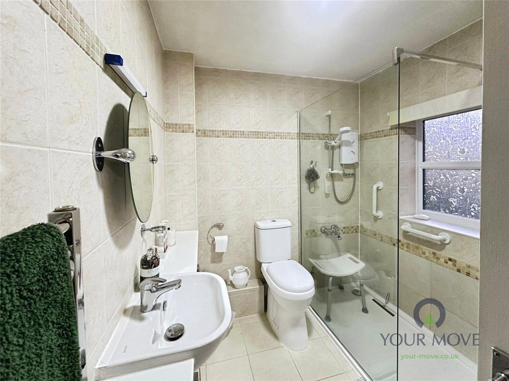 Family Shower Room