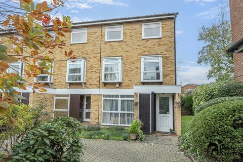 2 bedroom maisonette to rent, Cotelands, Croydon, CR0