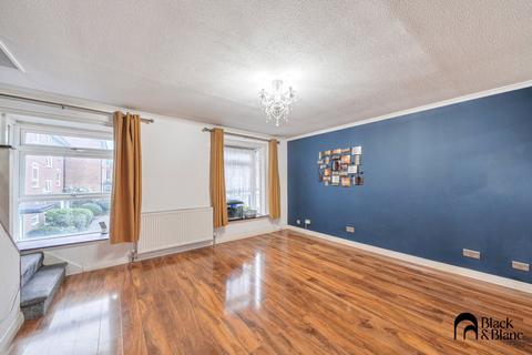 2 bedroom maisonette to rent, Cotelands, Croydon, CR0