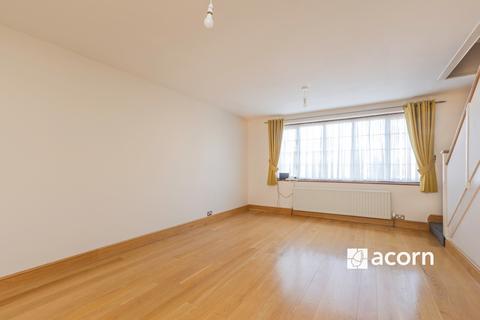 undefined, Chestnut Close Dartford DA11