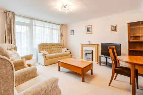 2 bedroom flat for sale, Mulberry Court, Goring-by-Sea BN12