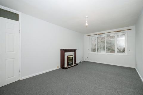 3 bedroom flat for sale, Hoyle Court Drive, Shipley BD17
