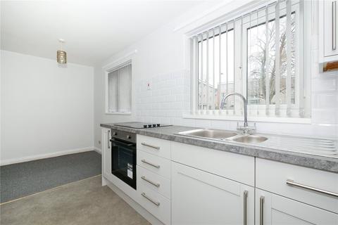 3 bedroom flat for sale, Hoyle Court Drive, Shipley BD17