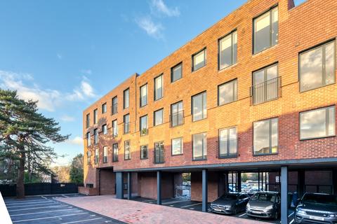 undefined, Crowthorne RG45