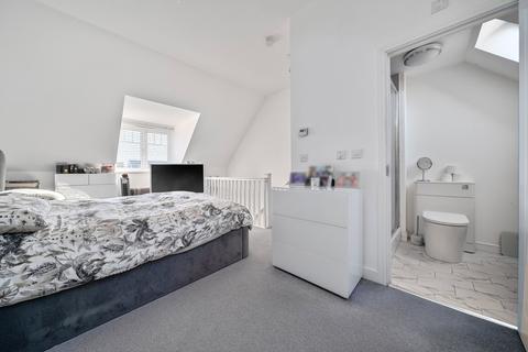 undefined, Pioneer Road, Farnham, GU9