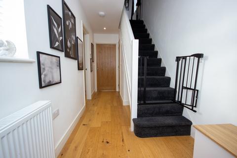 3 bedroom semi-detached house for sale, Alvington Manor View, Newport,
