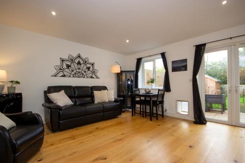 3 bedroom semi-detached house for sale, Alvington Manor View, Newport,