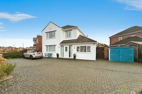 4 bedroom detached house for sale, Beverley Grove, North Hykeham LN6