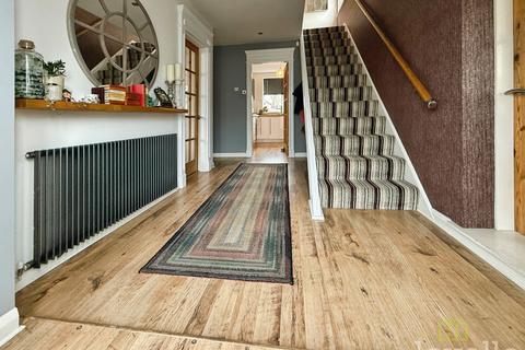 4 bedroom detached house for sale, Beverley Grove, North Hykeham LN6