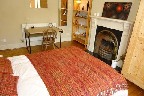 4 bedroom house to rent, Newfoundland Road, Heath, Cardiff