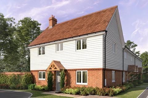 3 bedroom semi-detached house for sale, The Fairways, Lyminge, CT18