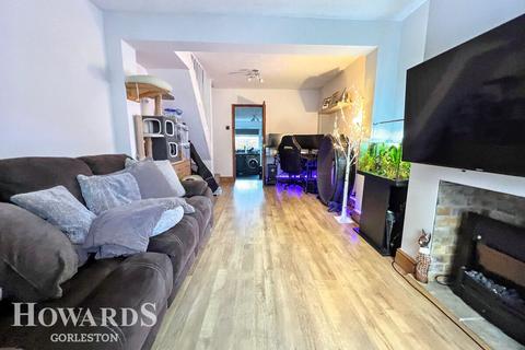 2 bedroom terraced house for sale, Fredrick Road, Gorleston