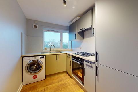 2 bedroom flat to rent, Morrison Drive, Garthdee, Aberdeen, AB10