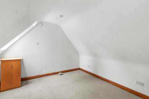 2 bedroom semi-detached house to rent, Lucas Road, High Wycombe HP13